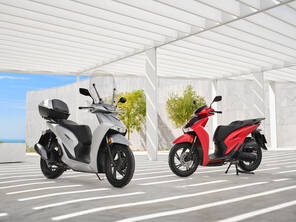 25-eve-robog-olasz-stilusban-a-honda-0.jpg